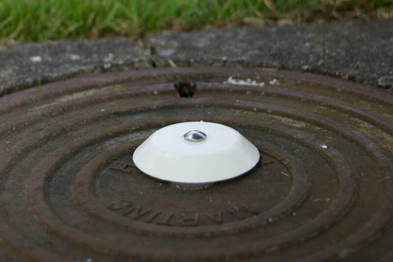 Manhole & Vault Cellular Antenna